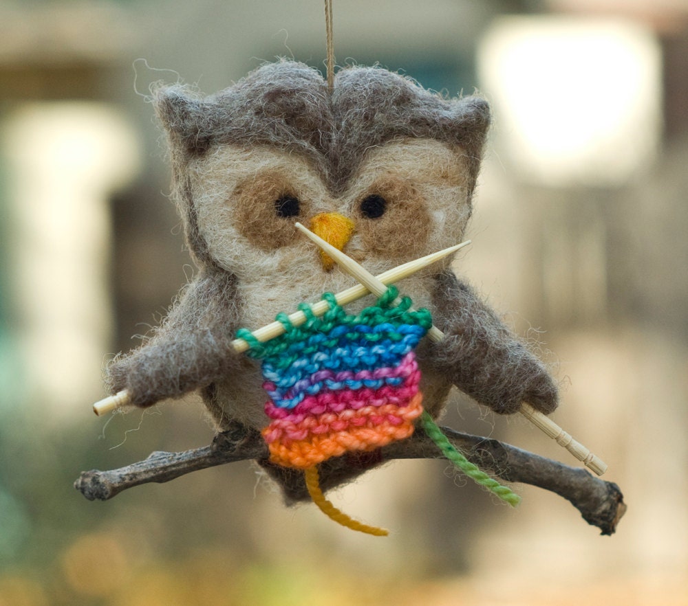 Needle Felted Owl Ornament - Knitting Rainbow