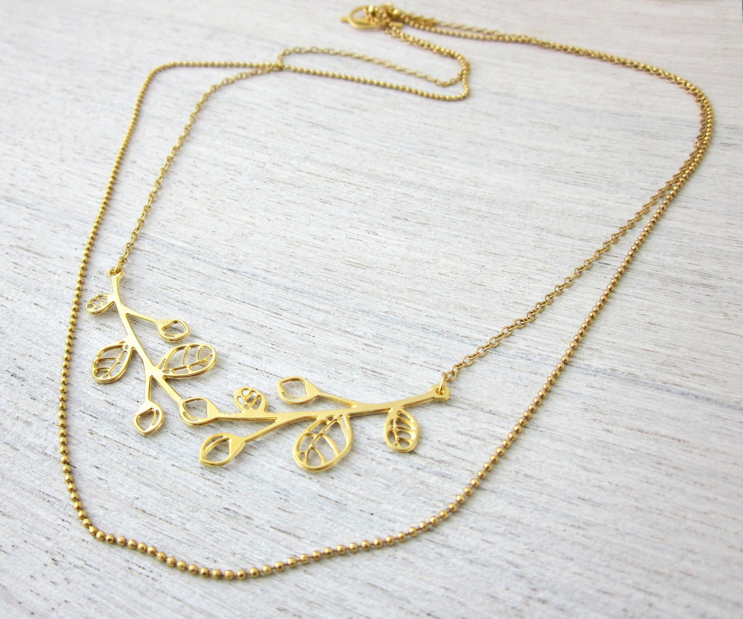 Buds Necklace in Gold