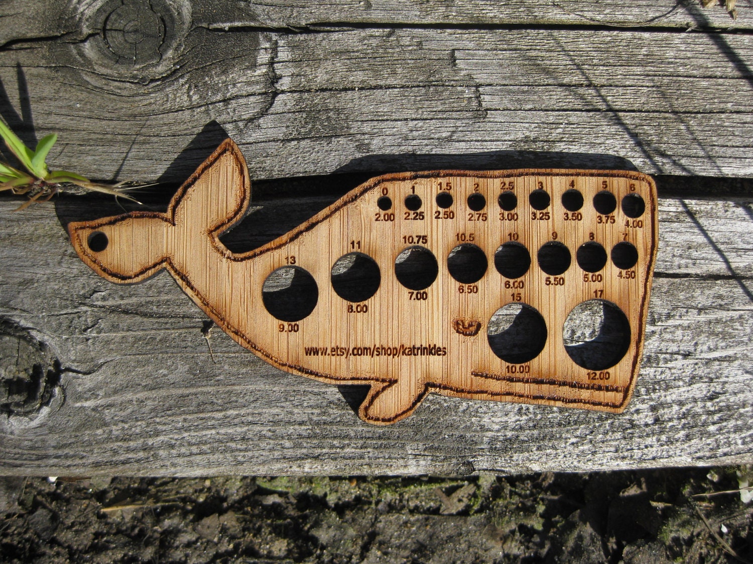 Whale Knitting Needle Gauge