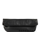 KAARI leather clutch