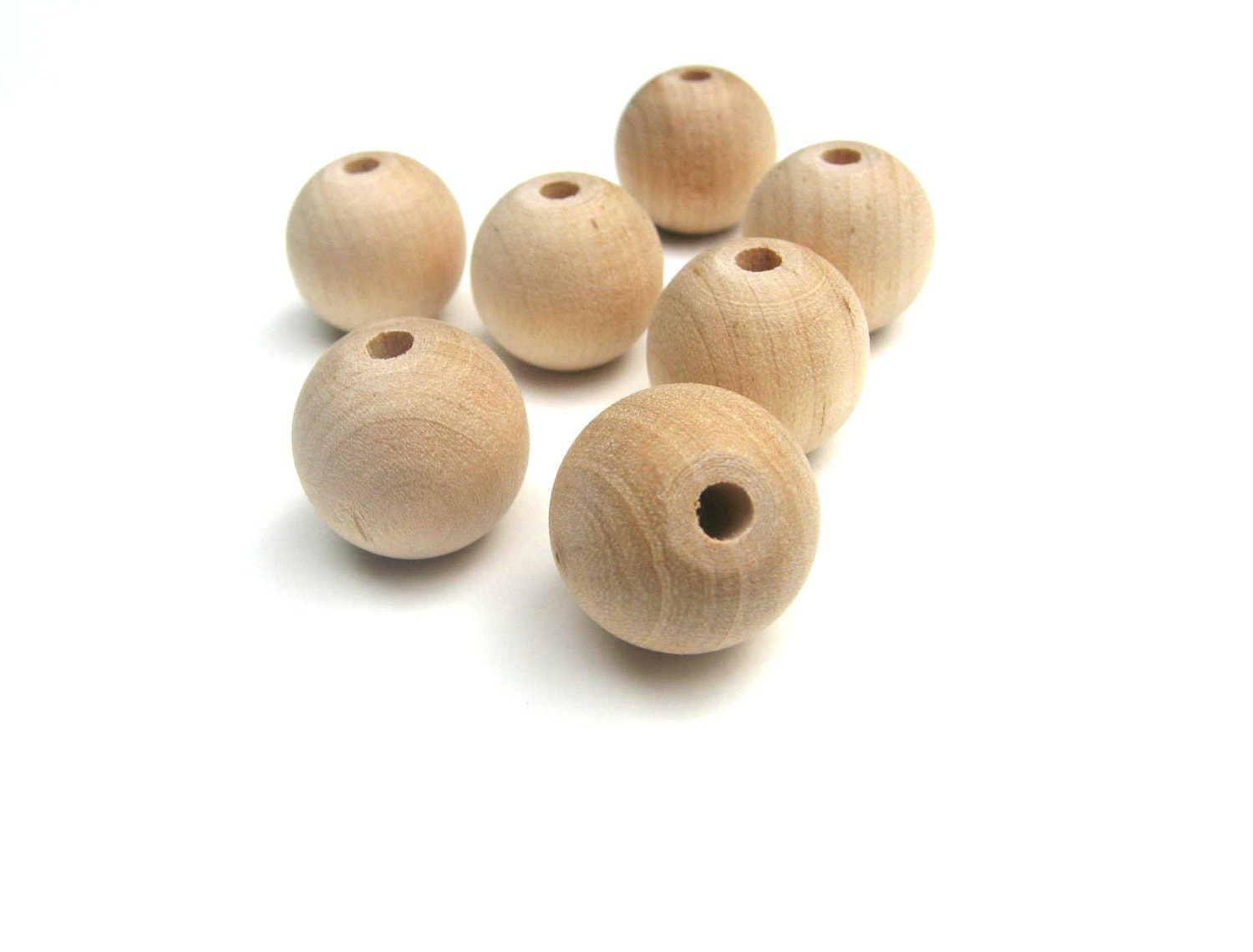 100 Round Wooden Beads - 3/4 Inch (20 mm) with 5/32 Inch Hole - Unfinished Wood Beads