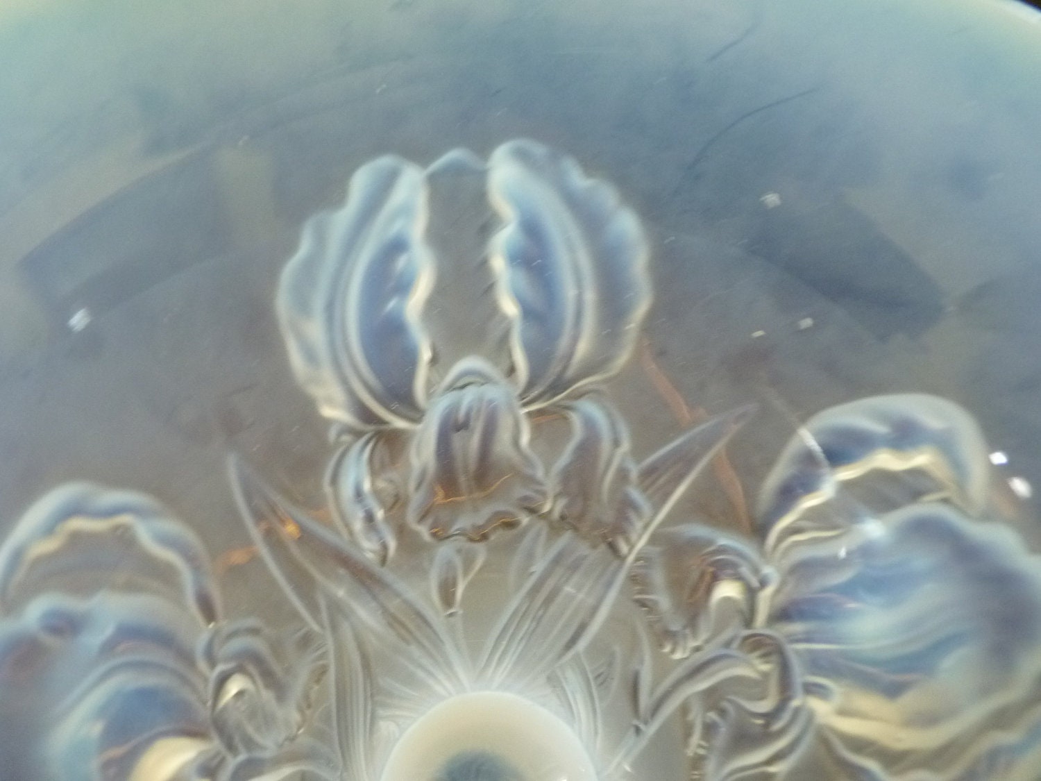LALIQUE style OPALESCENT VASE 1930s Josef Inwald for Barolac