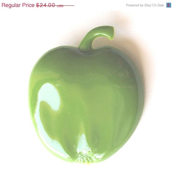ON SALE Green apple resin brooch Granny smith