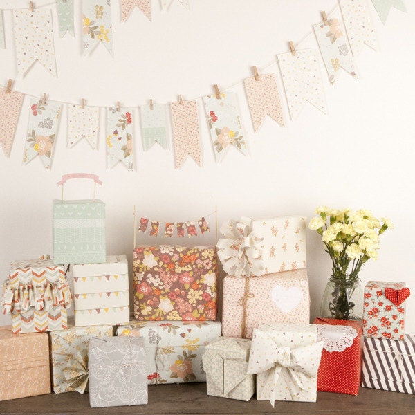 Wrapping paper x 5 (choose your designs)