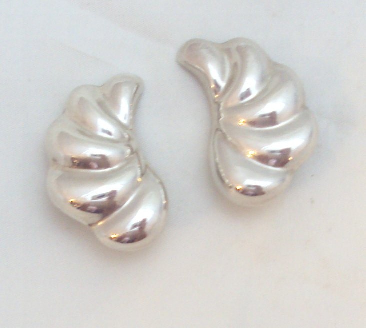Vintage Taxco Sterling Silver Earrings