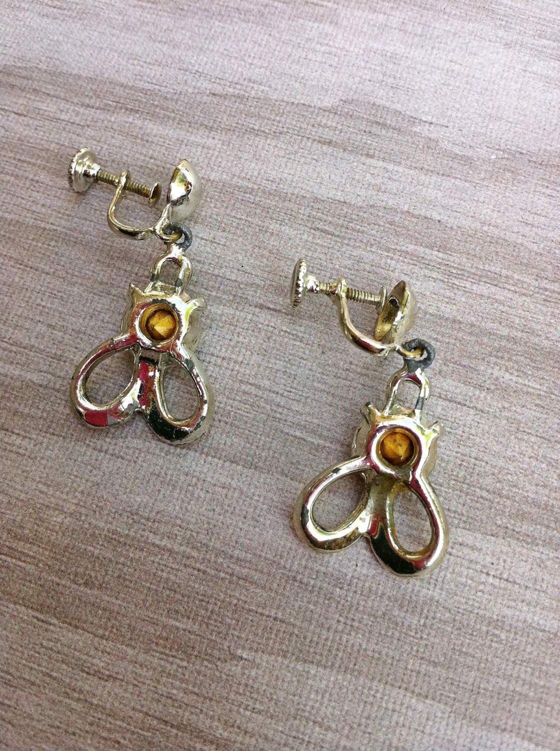 Vintage Silver Tone Metal Dangle Earrings with Green Rhinestones