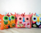 WHOLESALE/ TEN Owl pillows/you choose colors & style/owl party favors /Birthday party favor /gift for children/ made to order