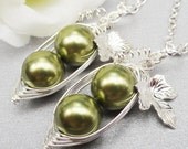 Set Of 2 Peas In A Pod Necklace 2,3 Or 4 Peas Choose Your Color Swarovski Pearls