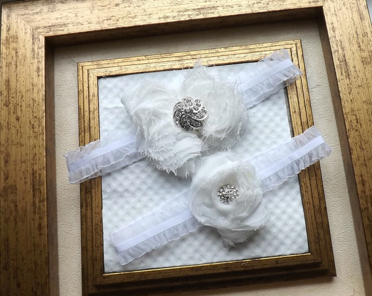 White Bridal Garter - White Wedding Garter - Lace Bridal Garter - Bridal  and Toss Garter Set
