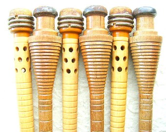 Vintage Japanese Wood Spindle  Spool Bobbin (S660)