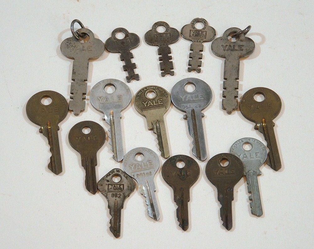 Vintage Yale Keys, Collection of Sixteen