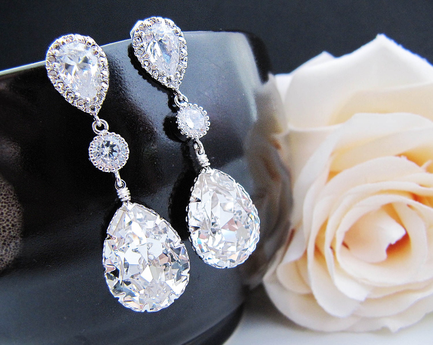 Wedding Jewelry Bridal Earrings Bridesmaid Earrings Dangle Earrings Clear White Swarovski Crystal and Cubic Zirconia Tear drop Earrings