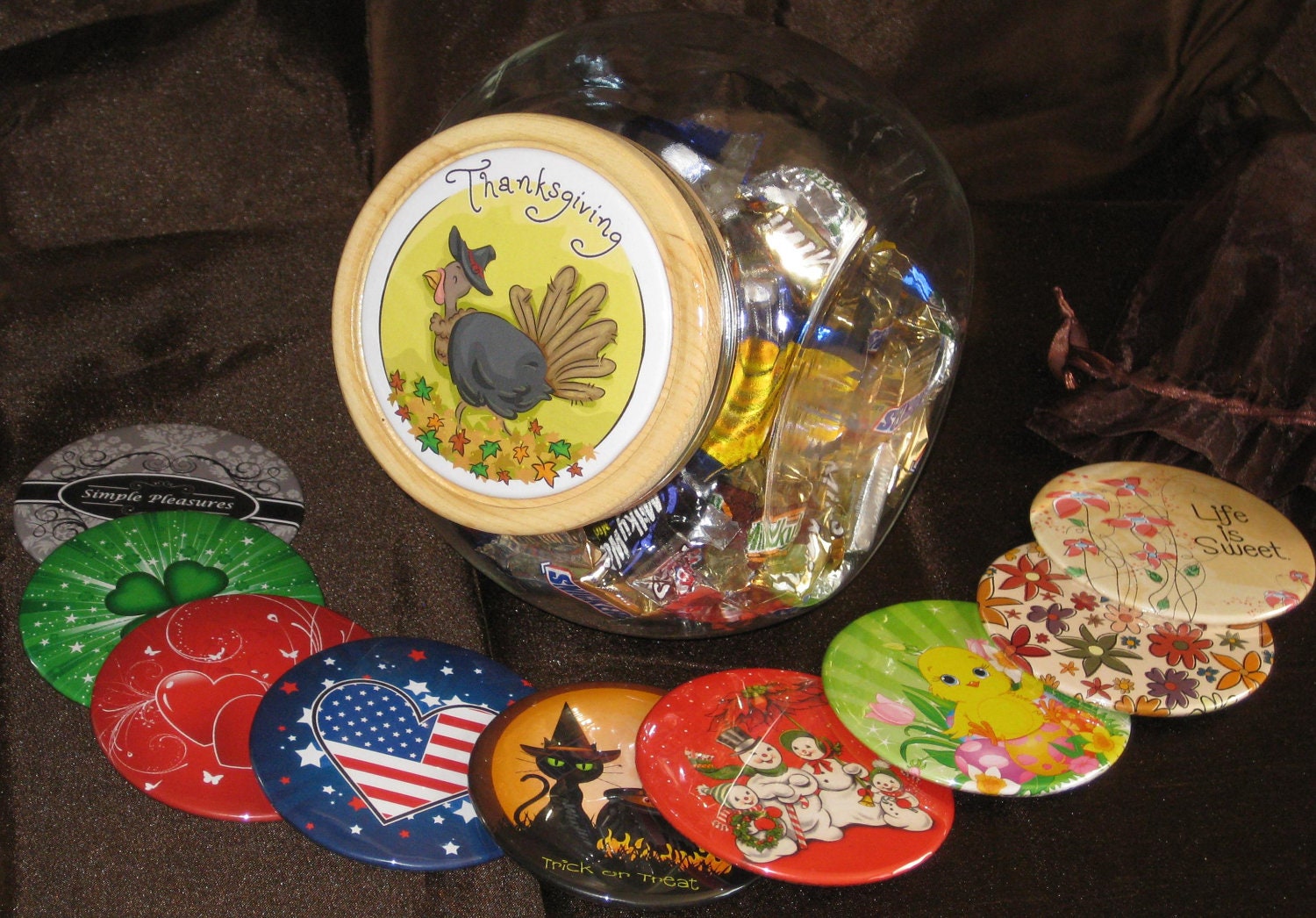 Holiday Candy Jar / The Sweet Seasons Jar by Hobbies of Holly