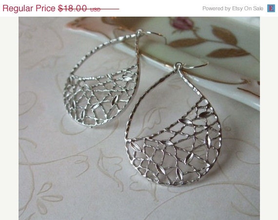Teardrop Earrings Art Deco / simple / modern / everyday jewelry / lovely gift