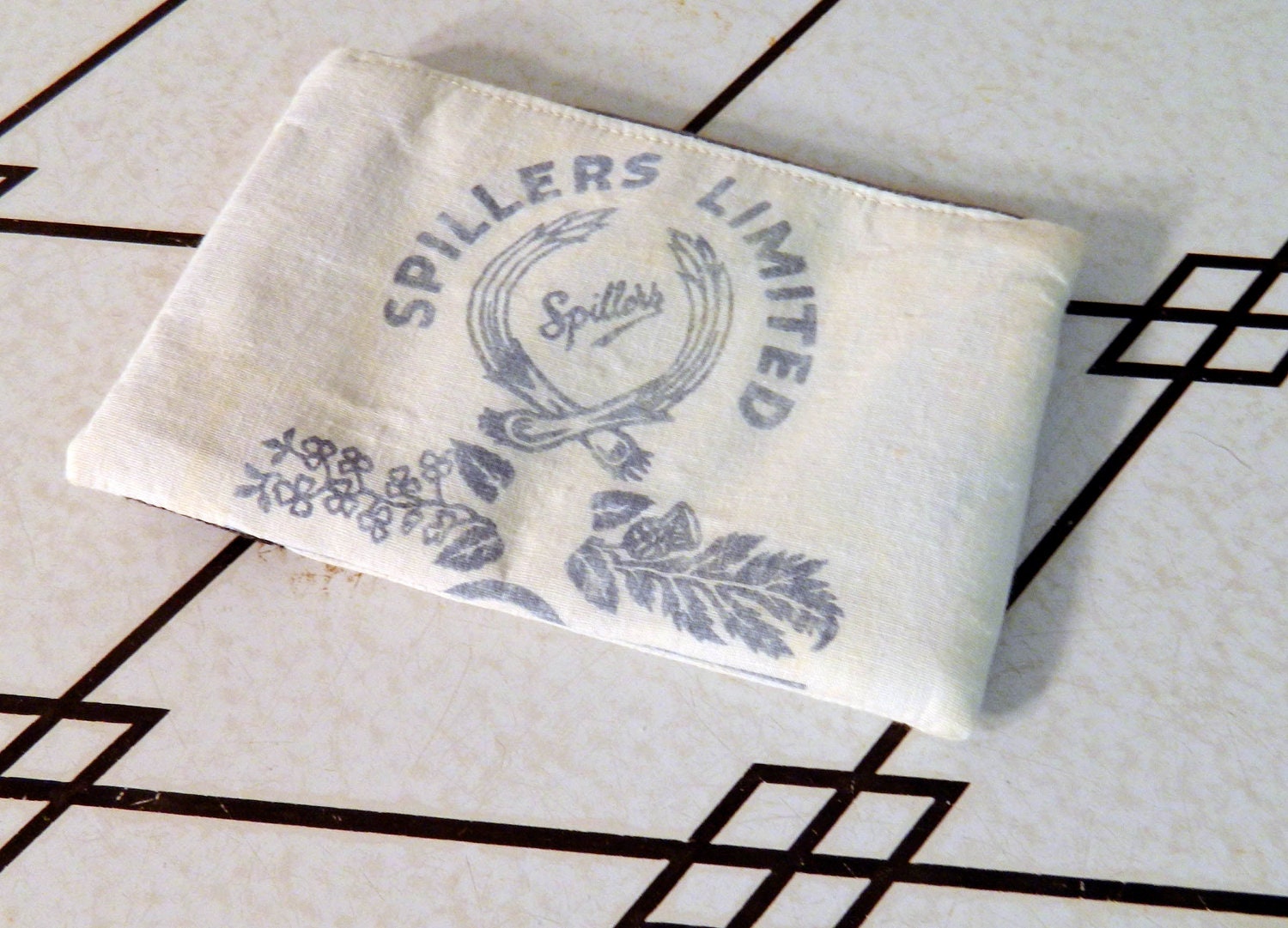 U.K. Spillers Pouch