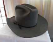 5 X Beaver Cowboy Hat Rodeo Western Style Miller Brothers Size 7 5/8 Style is Colorado, Color Gun Metal
