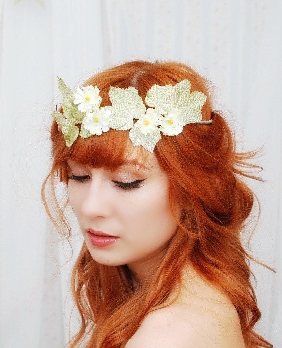 Wedding circlet, daisy flower crown, vintage wedding hair accessories - Meadow