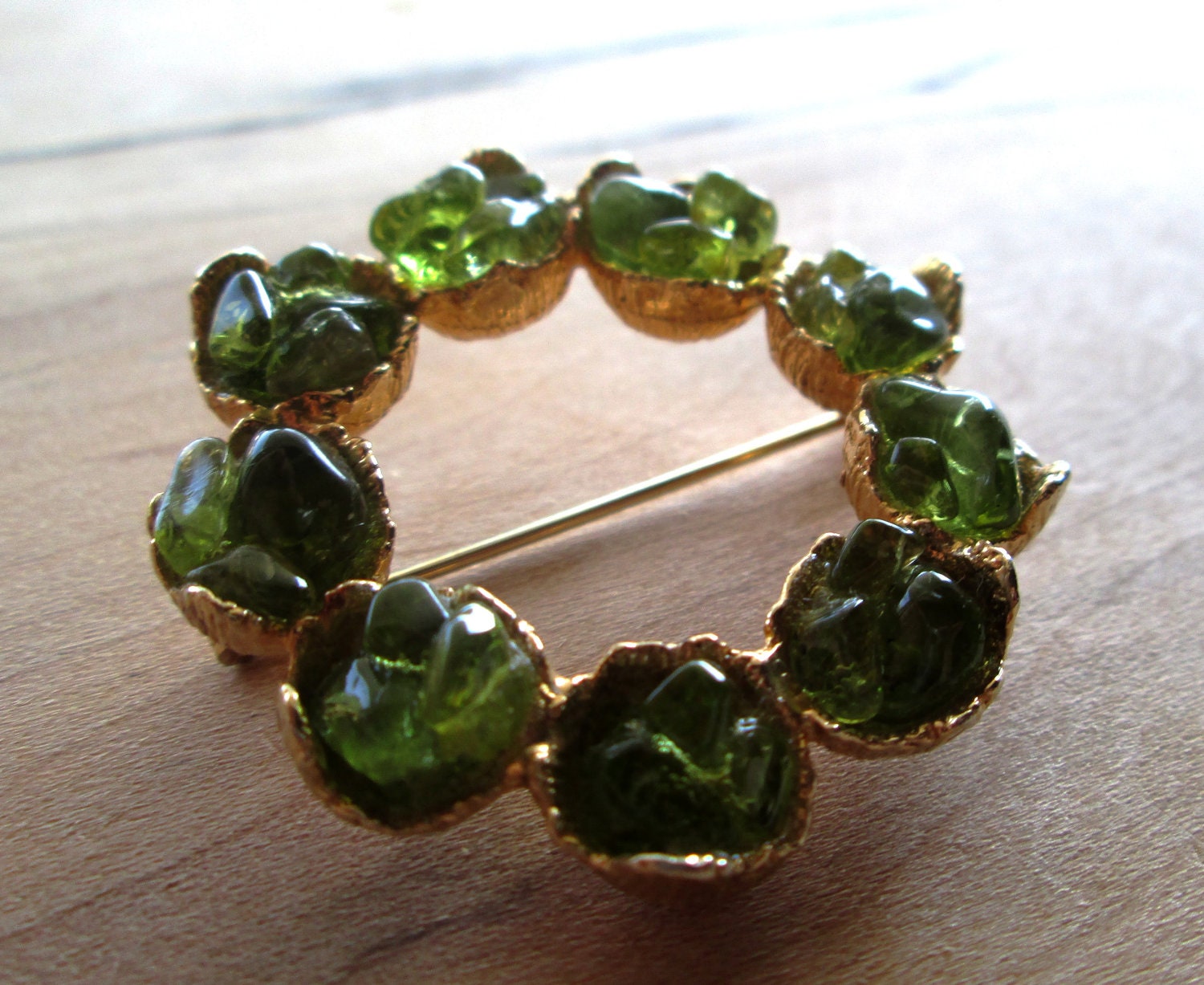 Vintage Wreath Brooch with Peridot Green Stones