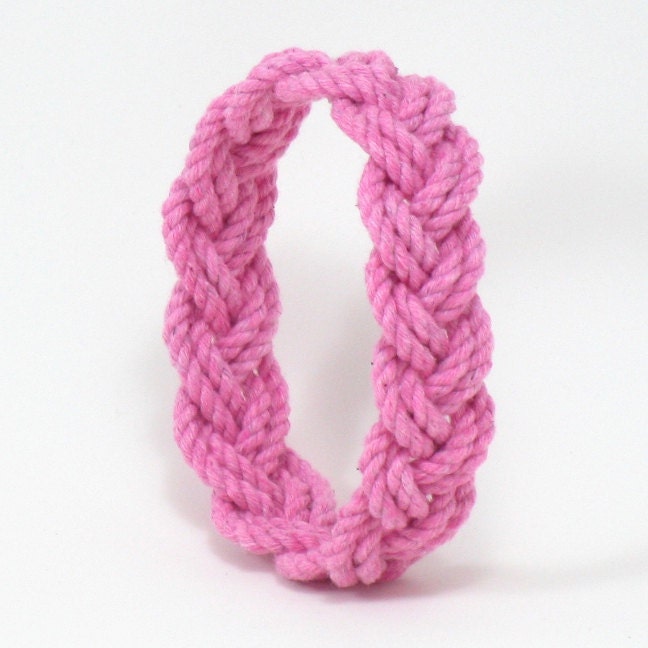 Narrow Sailor Knot Bracelet in Pink