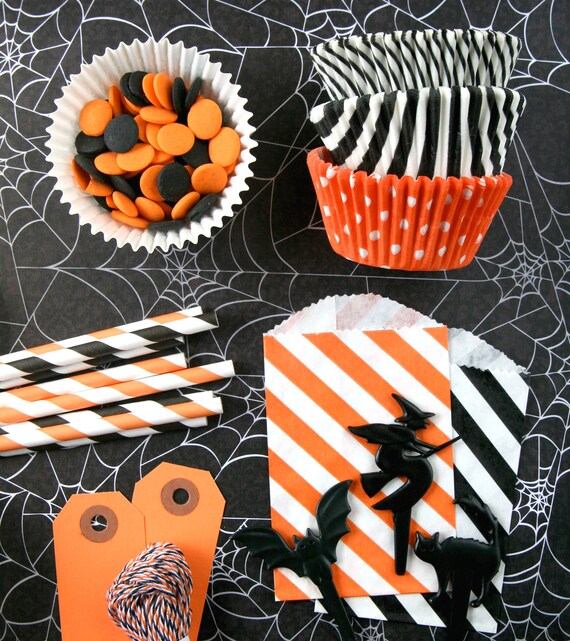 Halloween Party Kit - Cupcake Liners, Striped Straws, Bakers Twine, Cupcake Toppers - Orange and Black Il_570xn