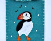 Felt phone case. i pod, gadget cover. Turquoise puffin.