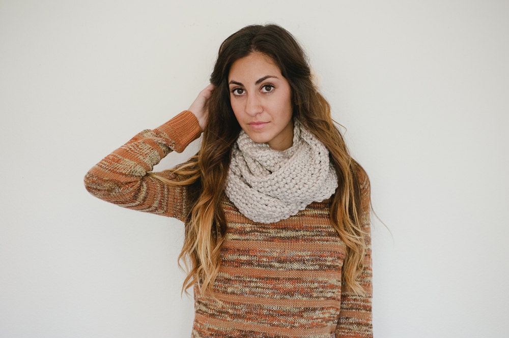Cream infinity scarf, cream scarf, chunky, tan, beige, natural, neutral, spring, winter, autumn, circle scarf, loop scarf, mothers day