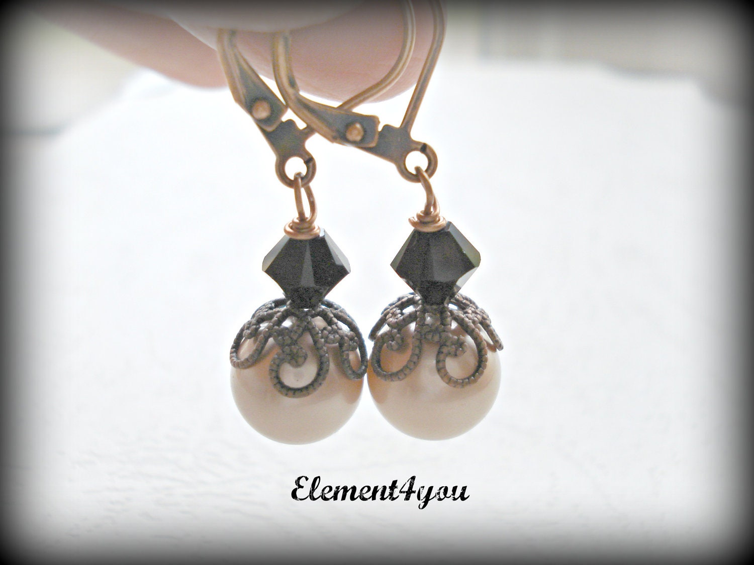 Bridesmaid earrings, Wedding jewelry, Bridal party gift, Champagne bronze pearls,  Antique copper,  vintage style, Black crystals.