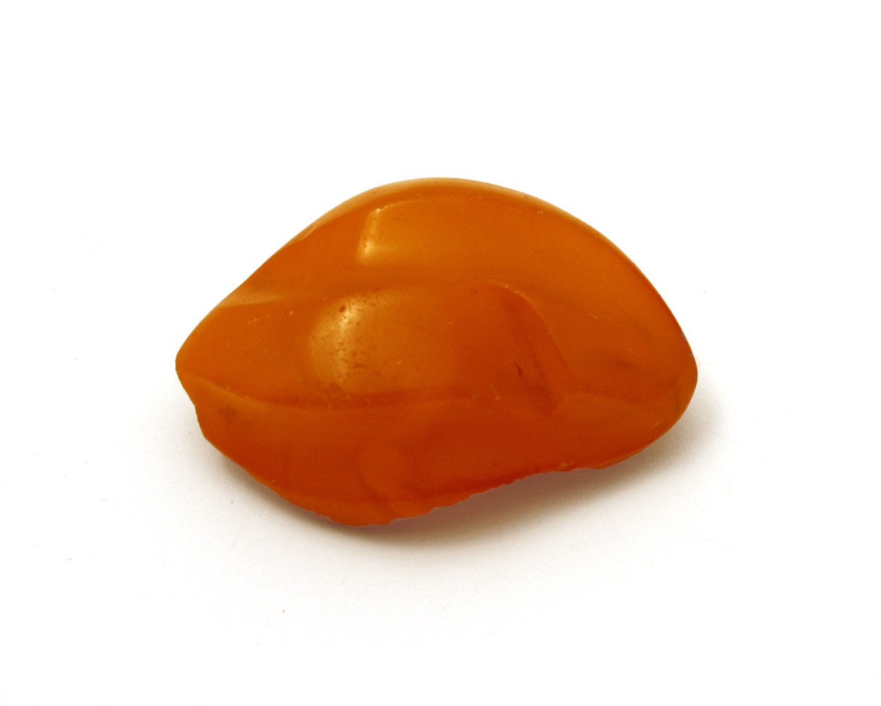Vintage genuine baltic amber brooch