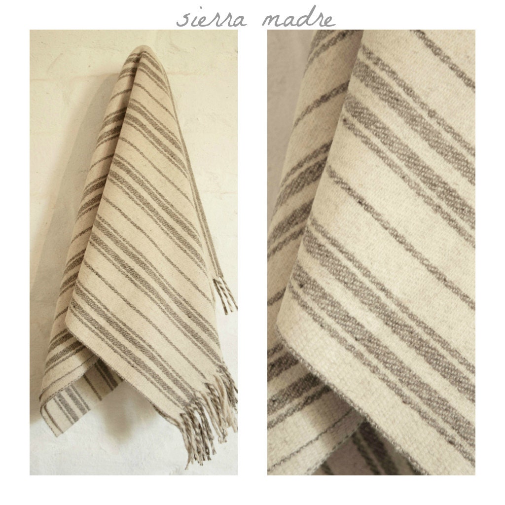 SIERRA MADRE 100% Pure Virgin Wool Minimal Mexican Blanket/Throw/Sarape/Poncho