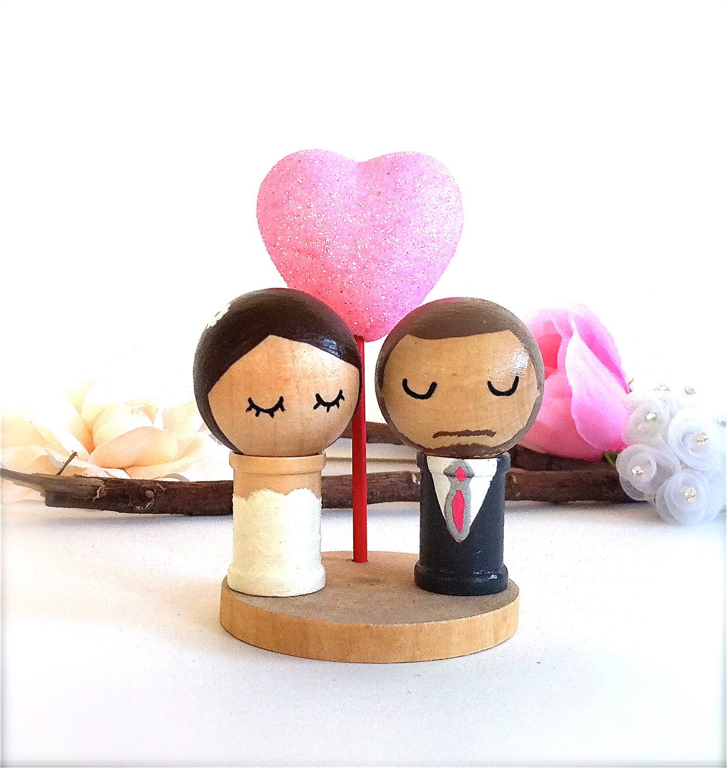 Wedding Cake Topper Custom Kokeshi Bride and Groom with Love Heart Wooden Stand and Pink Glitter Heart Wooden Peg Doll Cute Decor