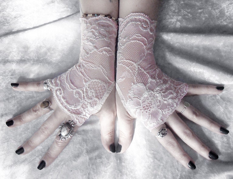 Hisime Lace Fingerless Gloves - Pale Blush Pink Ivory Off White Floral - Wedding Gothic Burlesque Fetish Pastel Goth Bridal Lolita