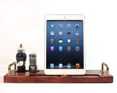 iPad Mini - iPad 4 - iPhone 5 -- Combo Docking Station - New Lighting Plug - Tube Model Steampunk -  Vintage Radio look
