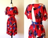 1980s red abstract print open keyhole back dolman dress xs s