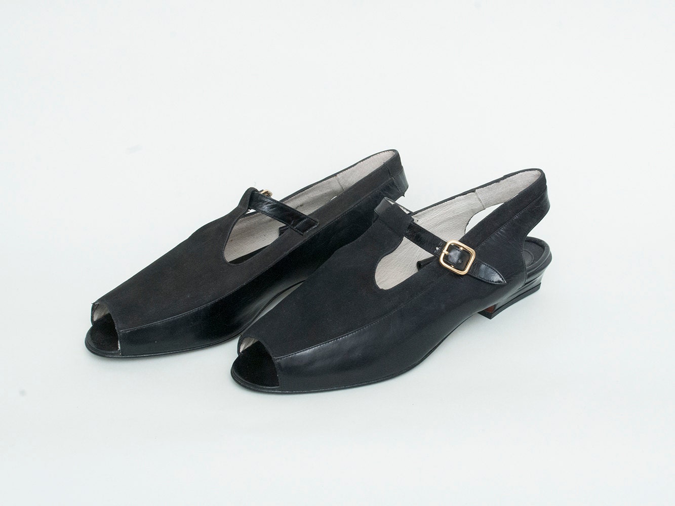 Size 6 or 6.5 Black slingback sandals leather Shoes peeptoe Dead Stock Vintage