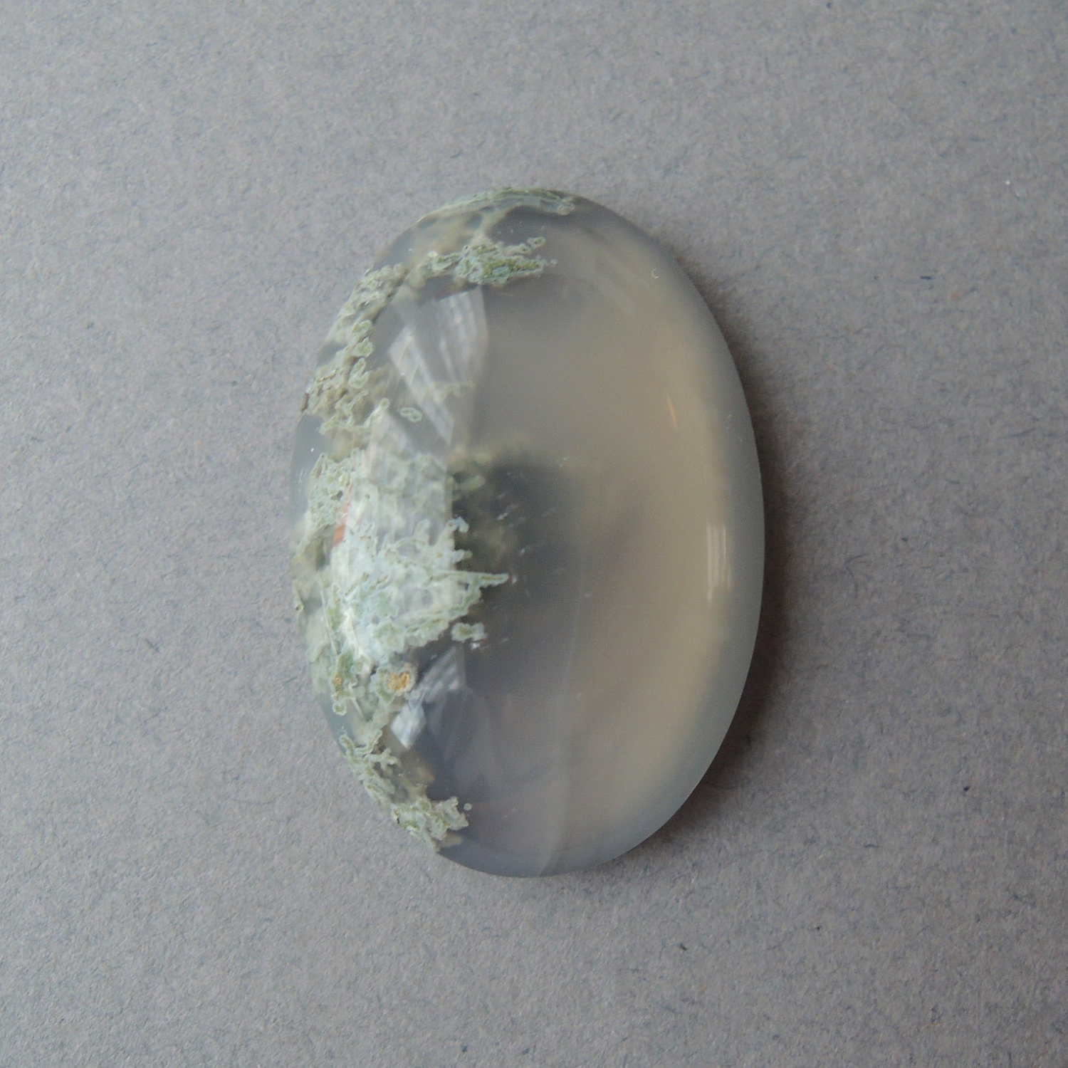 Cabochon - green Moss agate - 31 by 21 by 7 mm