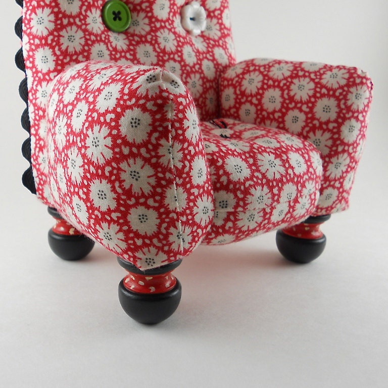 Red and White Pincushion Chair