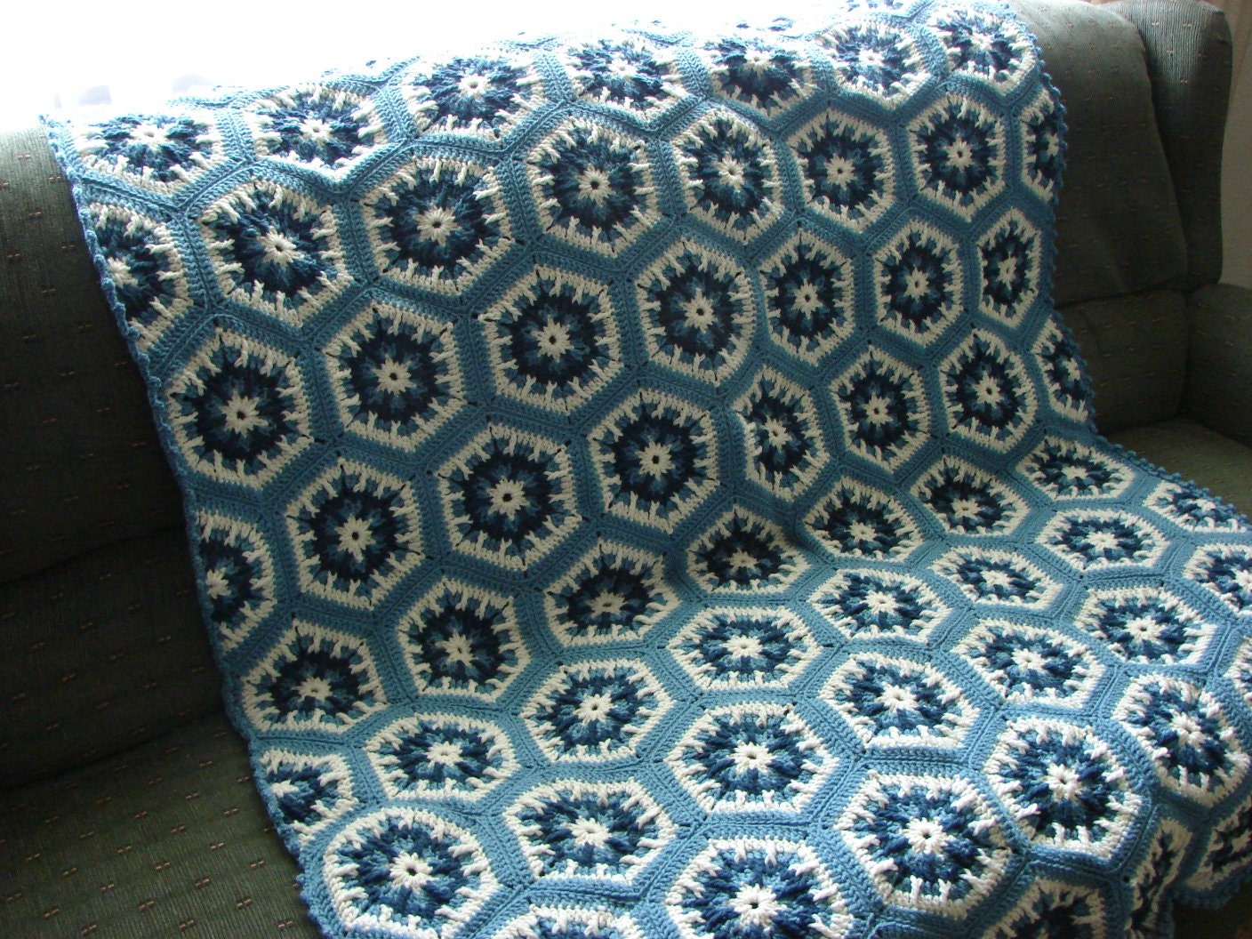 Handmade Crochet Country Blue Snowflake Kaleidoscope Afghan 48 x 68 FREE SHIPPING
