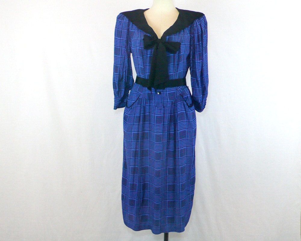 80s Blue Plaid Dress with Large Collar & Bow - Karen Alexander - Large - Free US Shipping