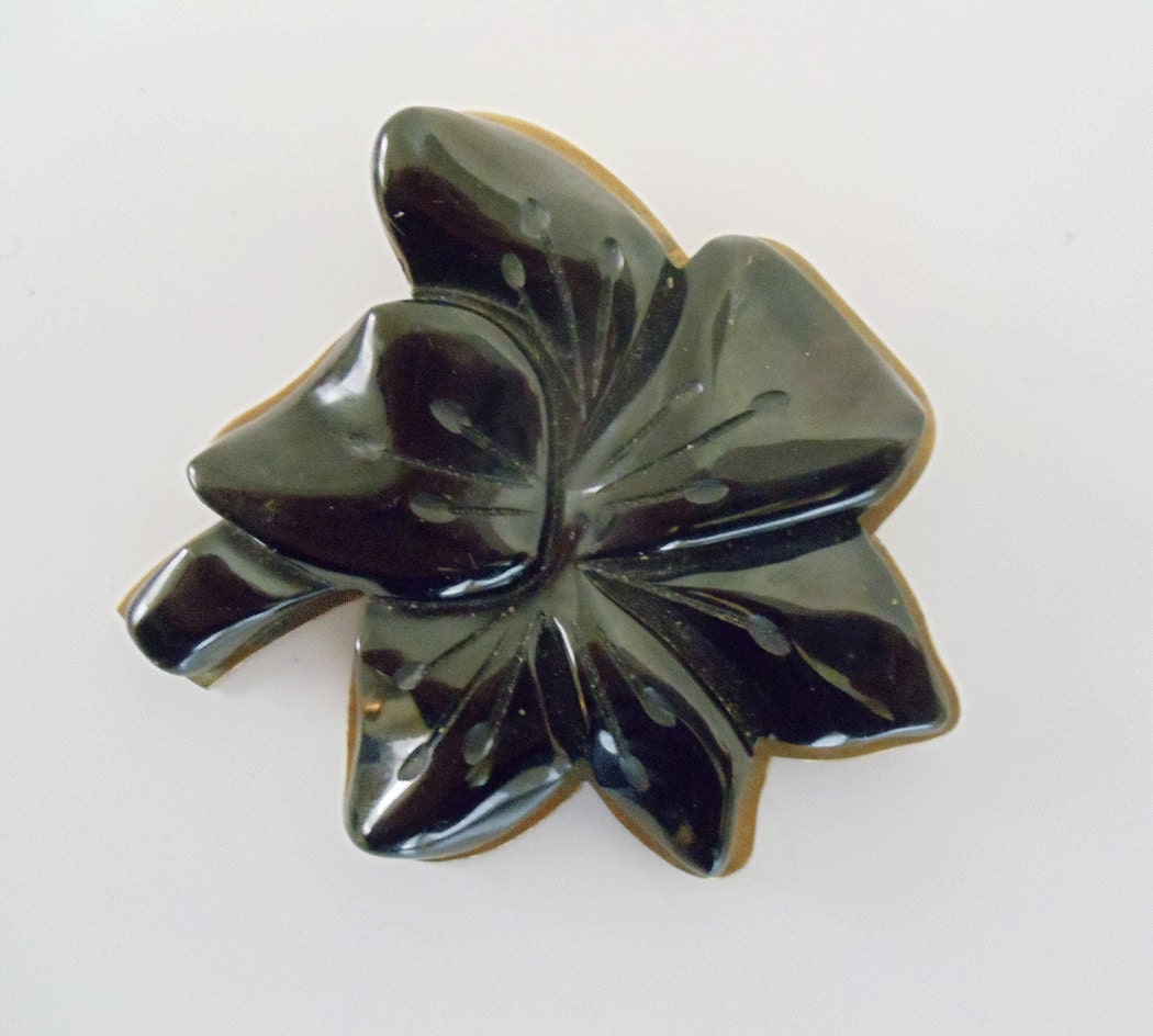 Vintage Black Bakelite Brooch - Carved - Art Noubeau Flower Design