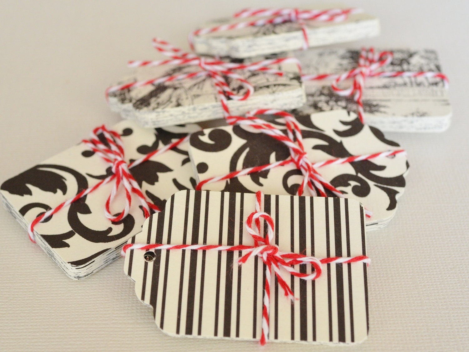 20 Striped Gift Tags, Black and White Hang Tag, Wedding Supply, Place Card,  Price Tag, Paper Crafting