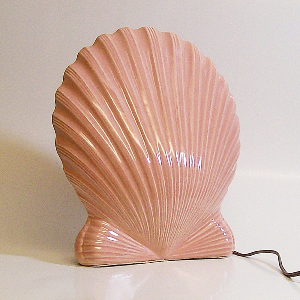 Vintage Ceramic TV Lamp Pink Sea Shell
