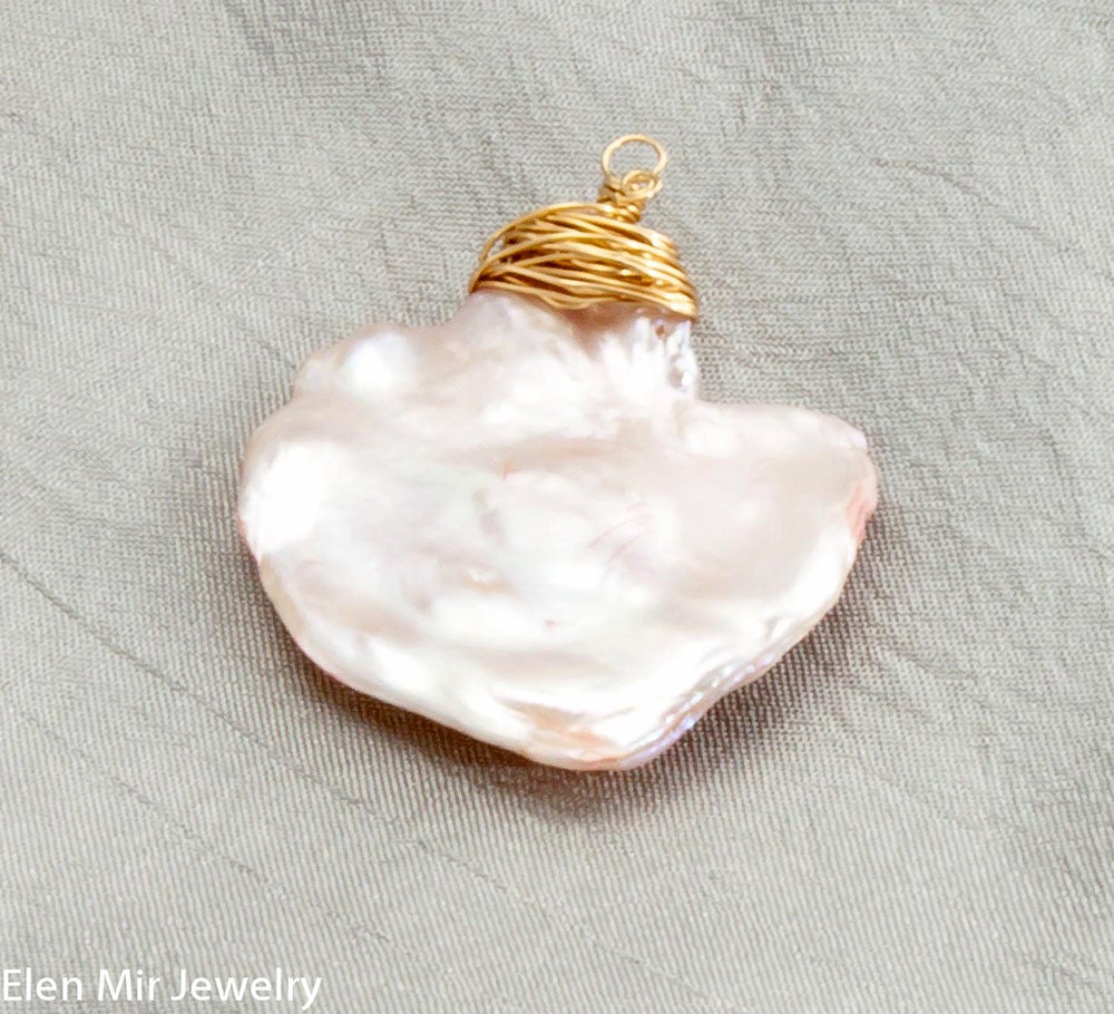 Limited Edition - Pearl Pendant Enormous Keshi Pearl Pendant Pastel Pink Pearl