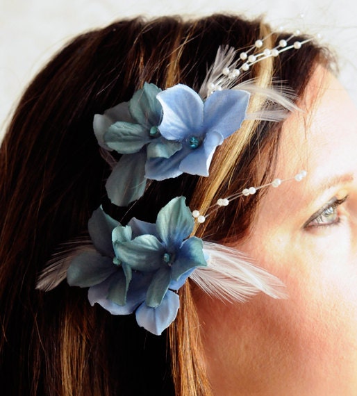 Boho Chic, Aqua Turquoise Hydrangea Flowers with Fanciful White Feathers and Pearl Sprays, - ARIELLE - Hair Clip Set Bridal Hair Accessory