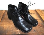 vintage ENZO ANGIOLINI black LEATHER ankle boots size 8