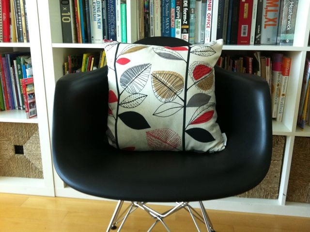 Retro autumn leaves in natural color with detail in red, brown, grey and black cushion cover, slip cover, decorative cushion