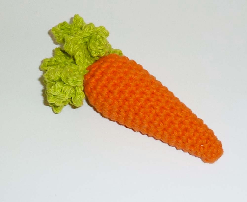 Small Squeaker Carrot - Tiny Dog Toy