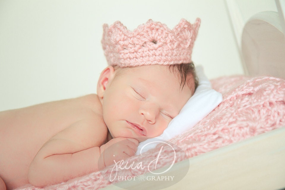 Crochet Custom Prince or Princess CROWN Tiara - ANY Colors - ANY Size - Boy Girl Women Men Teen - Baby Child Teen Adult - Photo Prop