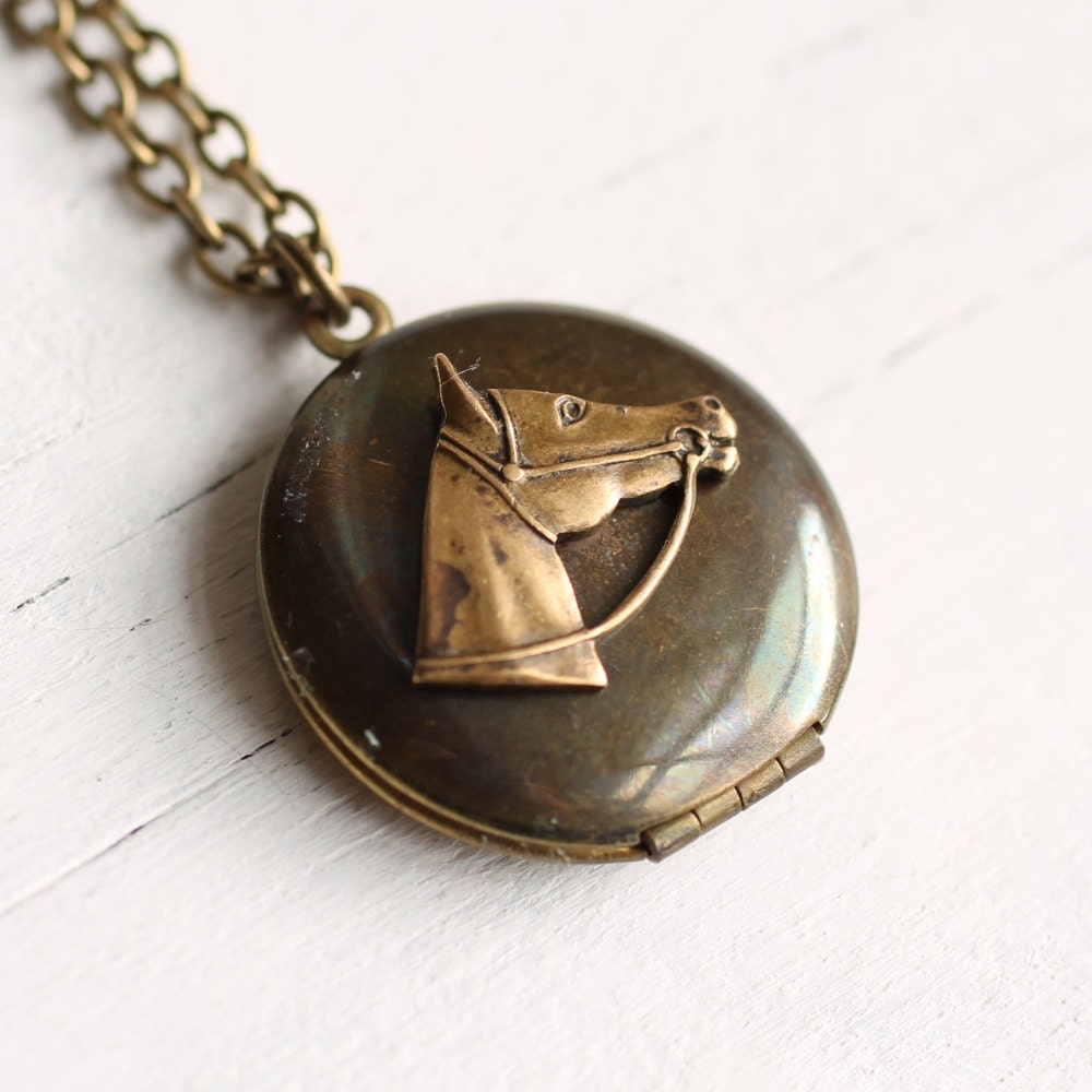 Horse Locket ... Stallion Pony Equestrian Ascot Vintage Brass