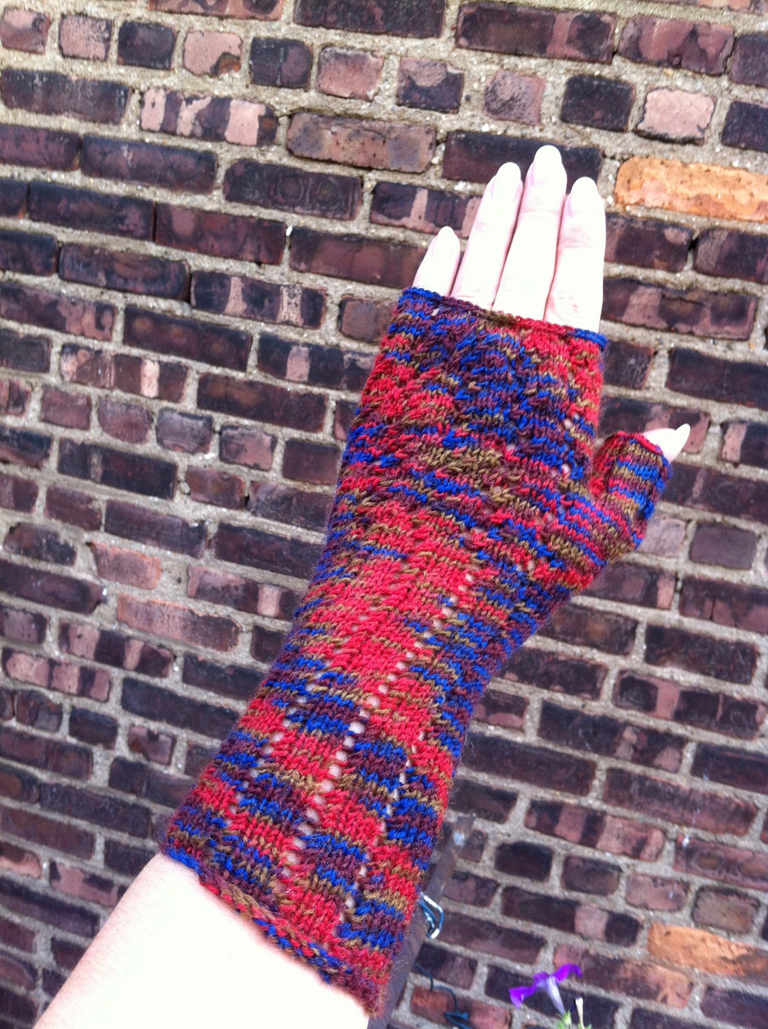 Marvelous long brindle fingerless gloves