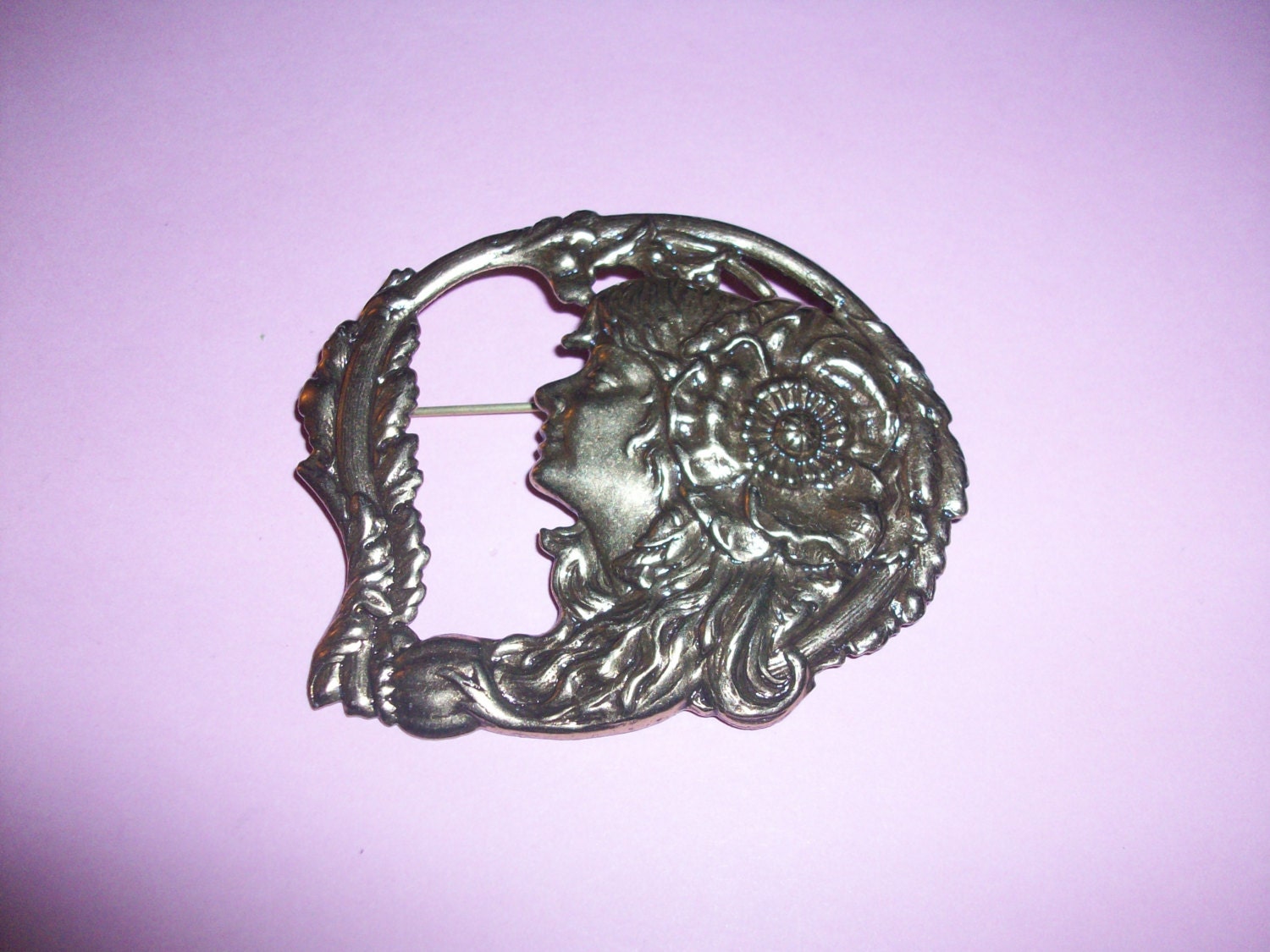 Victorian Lady Brooch (MM345)